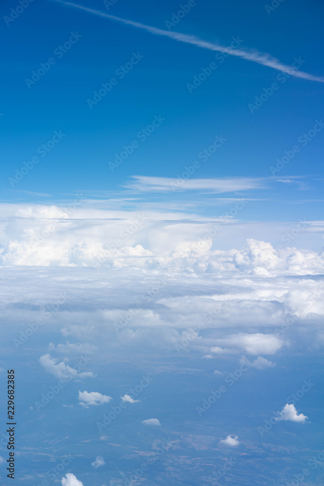 Fototapeta premium Über den Wolken