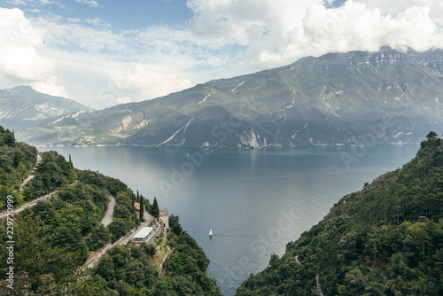 Sentiero del Ponale am Gardasee photo