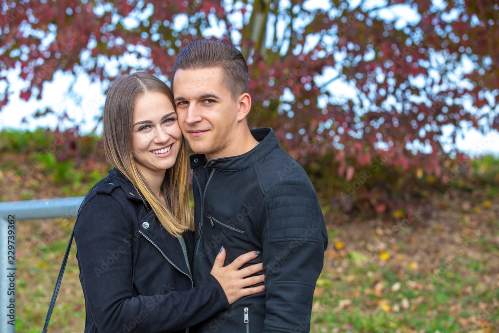 Fototapeta premium Funny couple laughing with a white perfect smile