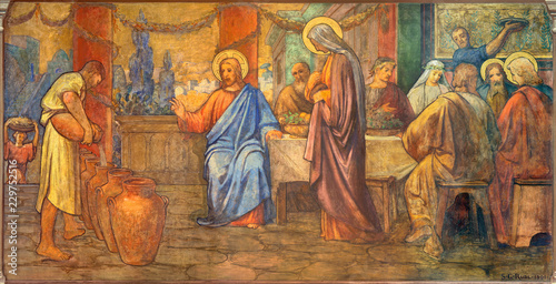 Tableau sur toile PRAGUE, CZECH REPUBLIC - OCTOBER 13, 2018:  The fresco of The wedding at Cana in church kostel Svatého Václava by S
