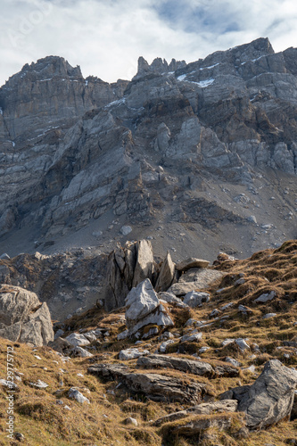 Im Griess, Höhen-Wanderweg Fisetengrat-Klausenpass photo