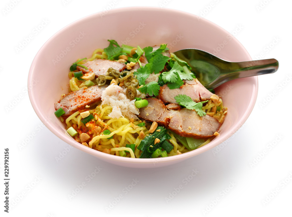 bami haeng mu daeng, egg noodles served with roast pork, thai food bami haeng mu daeng, egg noodles served with roast pork, thai food