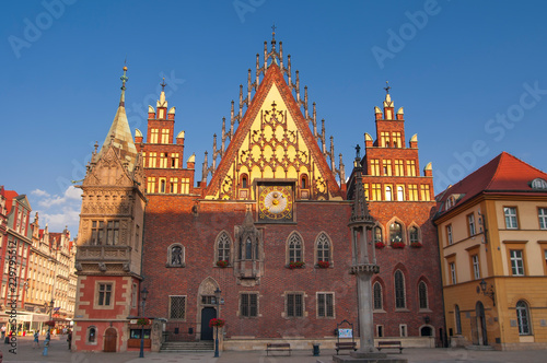 Wroclaw Town Hall (the Ratusz/Rathaus) stands at the centre of the City's Rynek (Market Square)