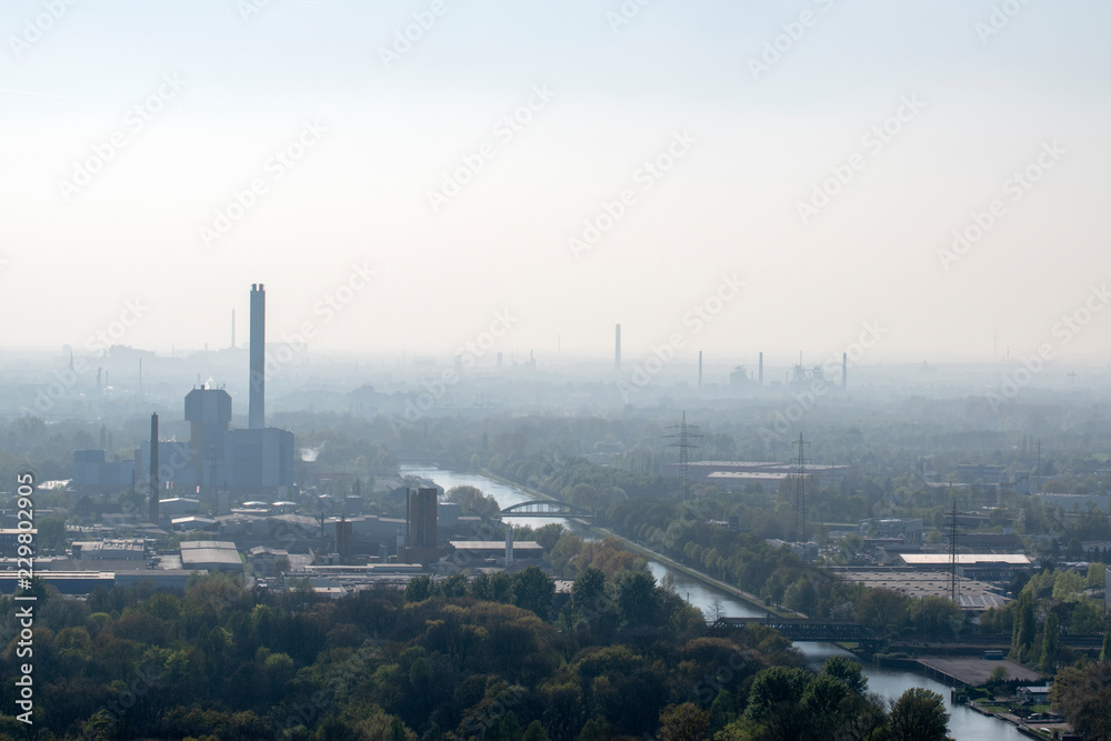 Ruhrgebiet Essen/Oberhausen - Blick vom Gasometer