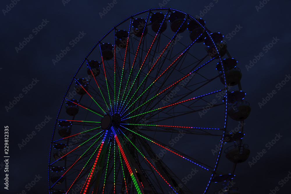 Riesenrad in der Nacht - Stockfoto 