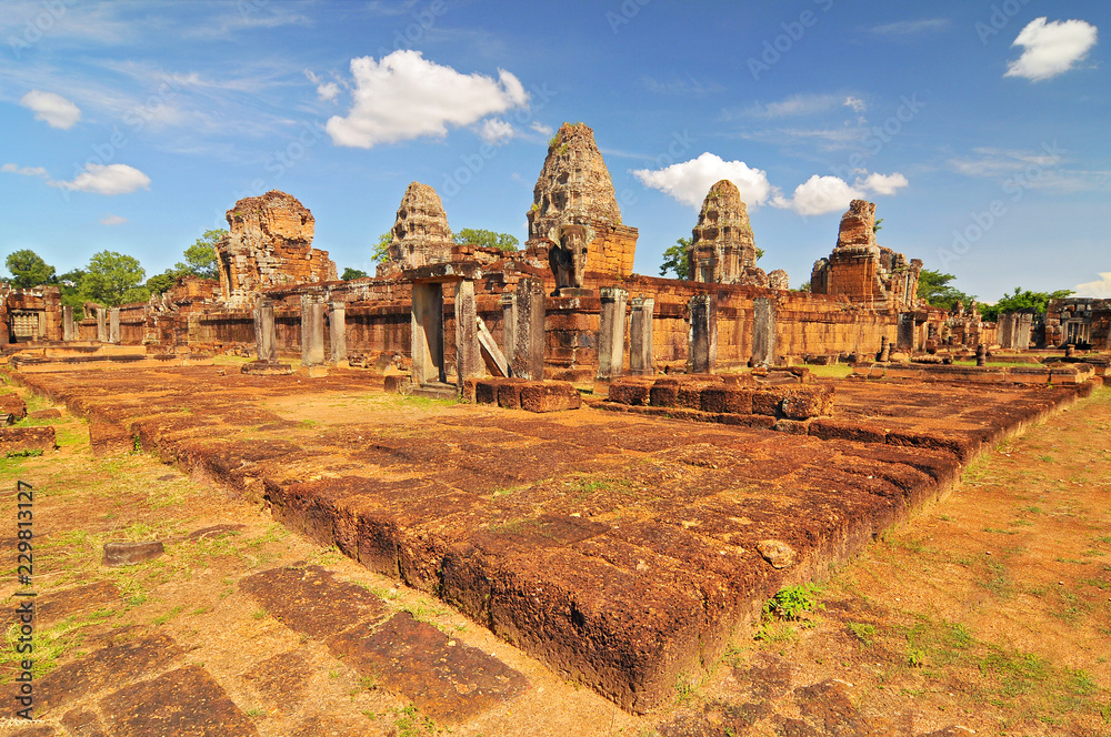 Obraz premium East Mebon Temple in Angkor complex, Siem Reap, Cambodia.