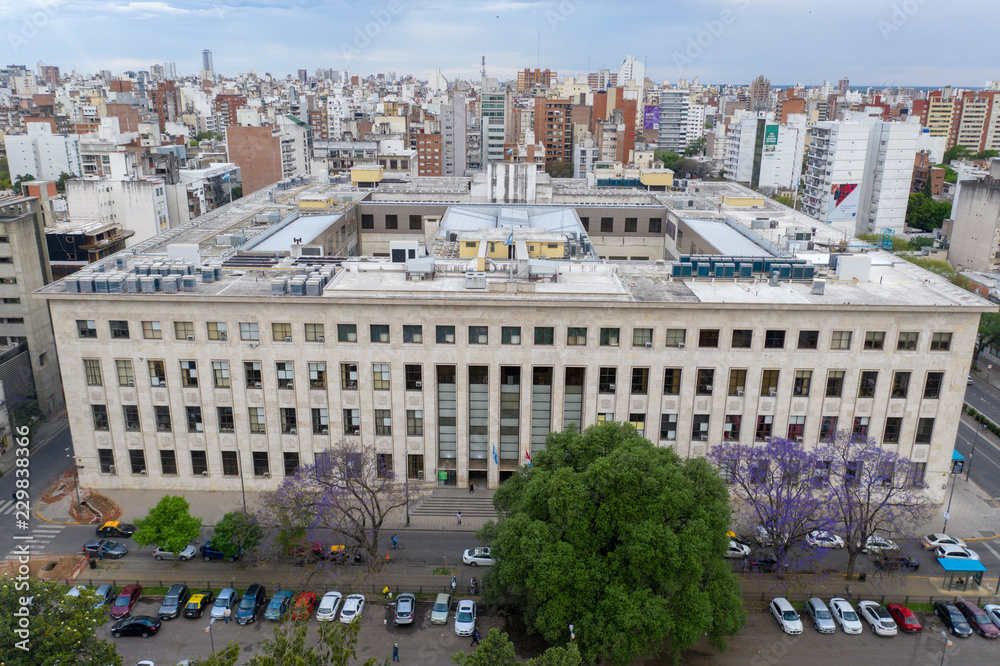 Φωτογραφία Aerial shot over the provincial courts the city of Rosario