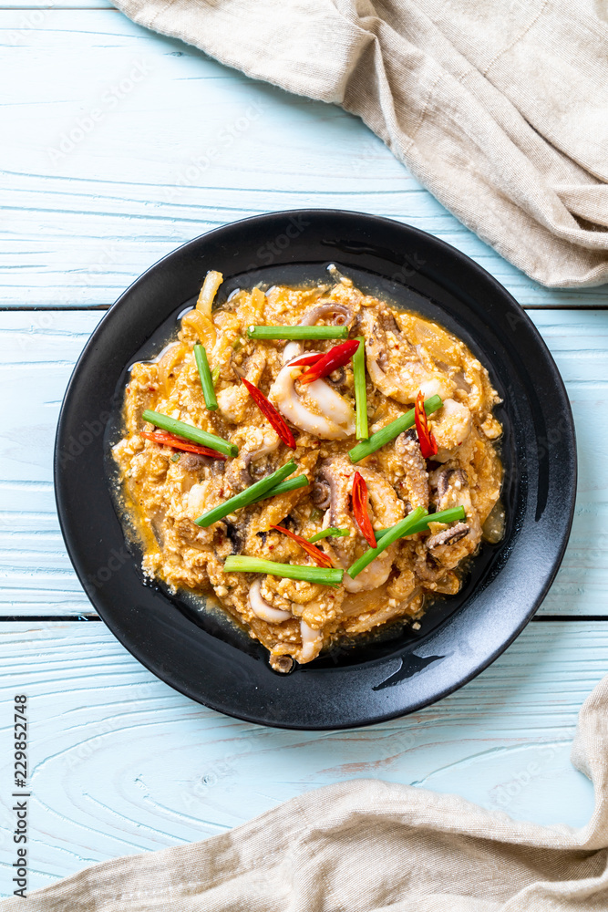 Stir-Fried Squid or Octopus with Salted Eggs Stir-Fried Squid or Octopus with Salted Eggs