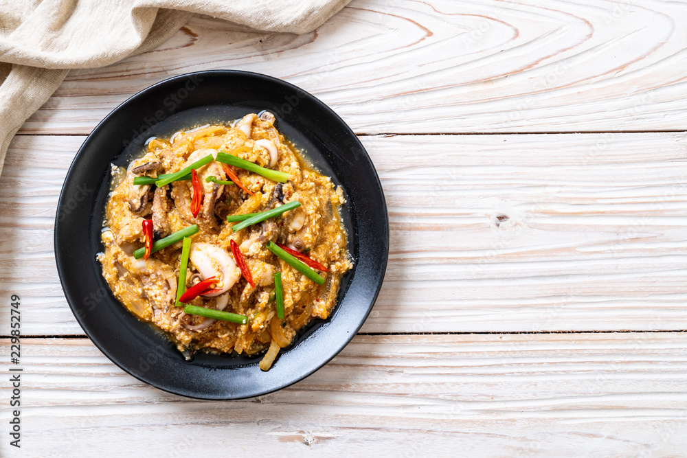 Stir-Fried Squid or Octopus with Salted Eggs Stir-Fried Squid or Octopus with Salted Eggs