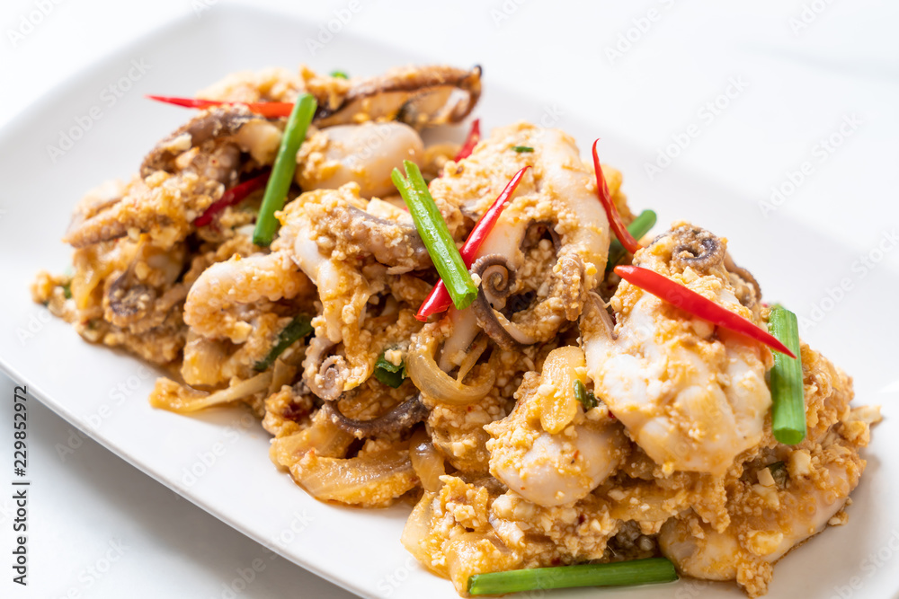Stir-Fried Squid or Octopus with Salted Eggs Stir-Fried Squid or Octopus with Salted Eggs