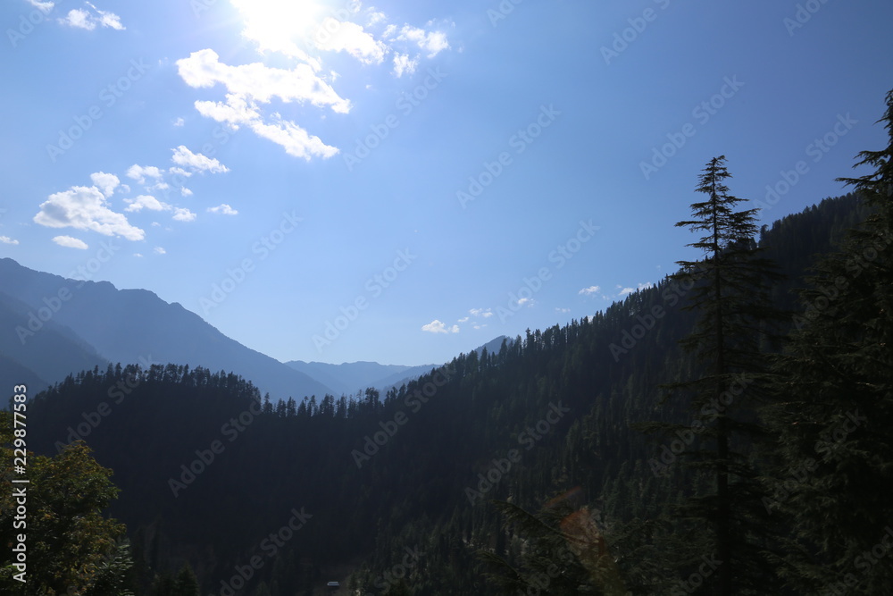 Fototapeta premium Mountains in autumn with brown and reddish grass