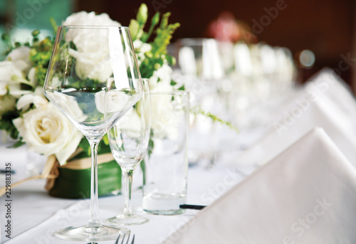 restoran table serving