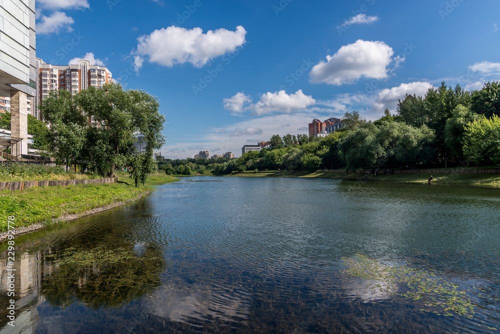 Fototapeta premium City Park in the southwest of Moscow