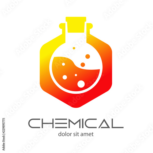 Logotipo CHEMICAL con  probeta circular en hexágono naranja
