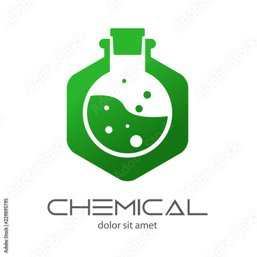 Logotipo CHEMICAL con probeta circular en hexágono verde
