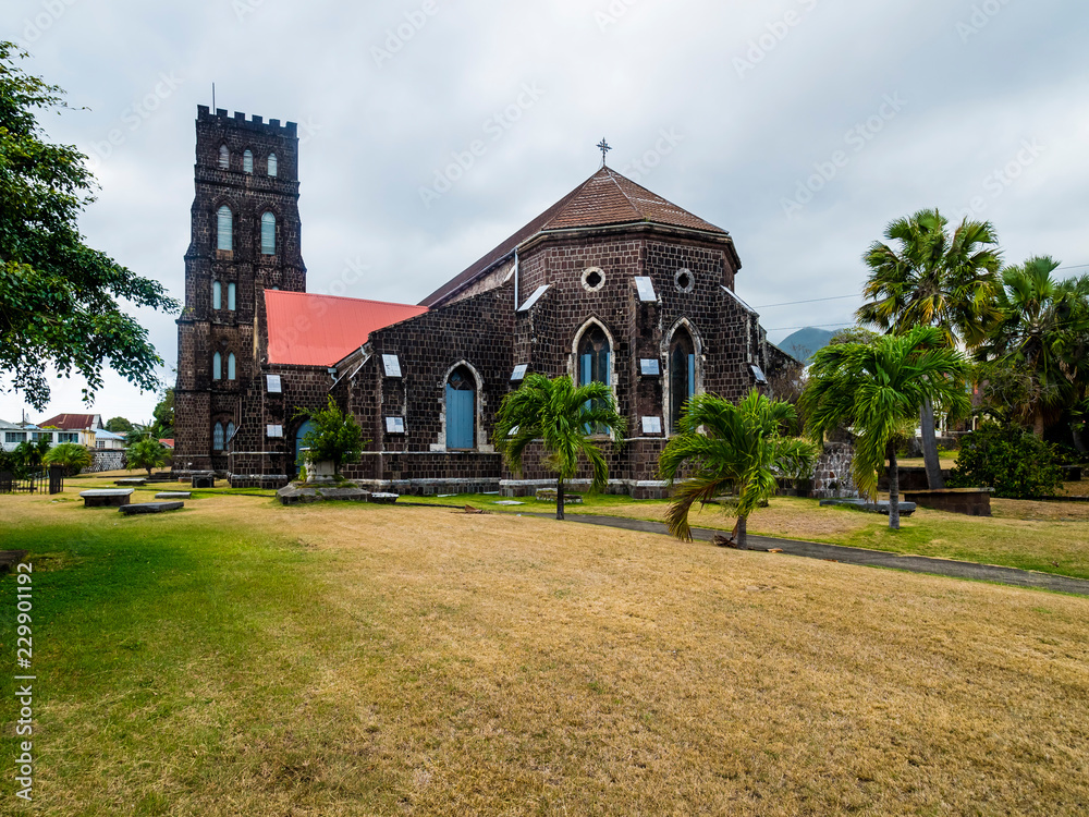 Saint George mit anglikanischer Kirche Saint Barnabas, Basseterre, St. Kitts und Nevis, kleine Antillen, Karibik