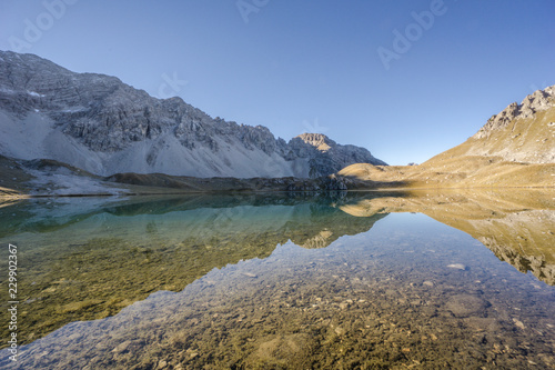 Berg gespiegelt in Seen in den Allgäuer Alpen