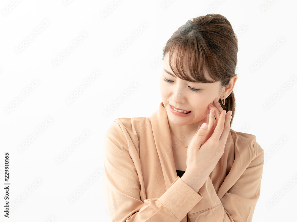 女性・歯・口腔・痛い 女性・歯・口腔・痛い
