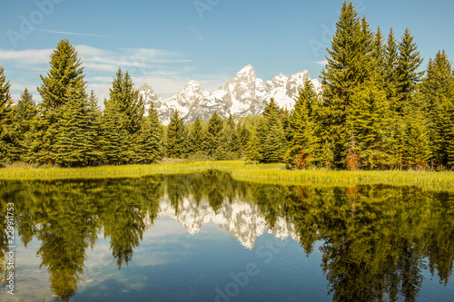 Fototapeta Naklejka Na Ścianę i Meble -  Grand Teton Mountain range in Grand Teton National Park in Wyoming. Snow covered mountains, nature