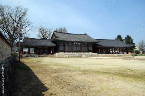 Geumseonggwan Government Pavilion © syston