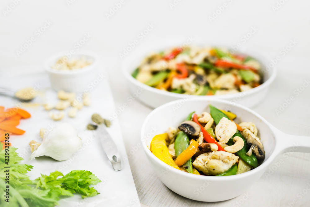 Cashew Asian Stir Fry with Chicken and Vegetables