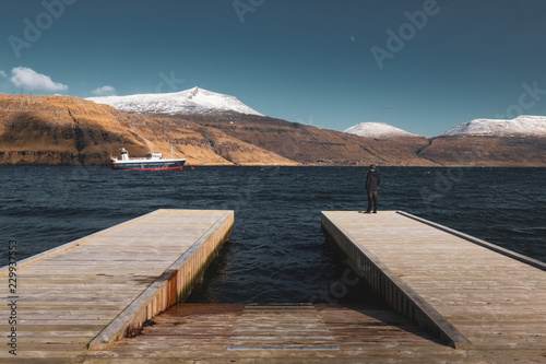 ponton fjord faroe island aventure voyage