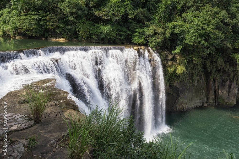 Fototapeta premium shifen waterfall in taiwan