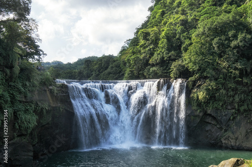 shifen waterfall in taiwan