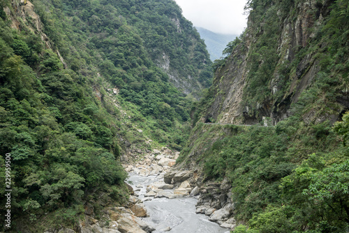 Taroko national park liwu river photo