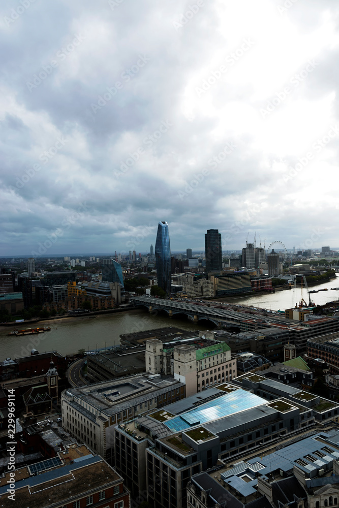 Fototapeta premium Cityscape of London in 20. September 2018. London ( United Kingdom )