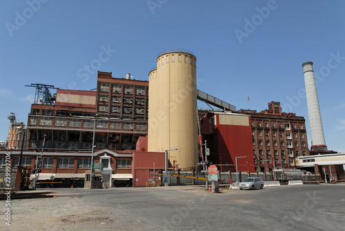 Sugar refinery