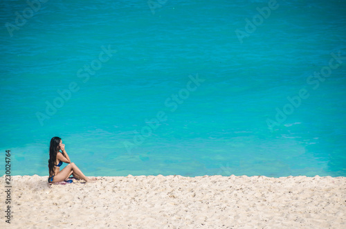 Fototapeta Naklejka Na Ścianę i Meble -  Beautiful ocean view from the Mirador at Cancun