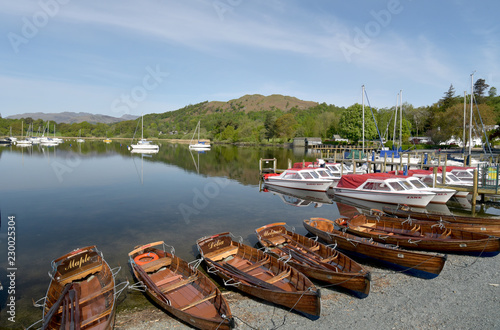 Obraz na płótnie Rowing boats moored at Waterhead on Windermere, Lake District w salonie
