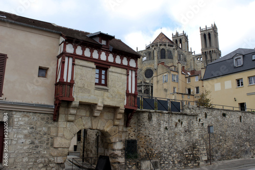 Mantes la Jolie - La Porte au Prêtre