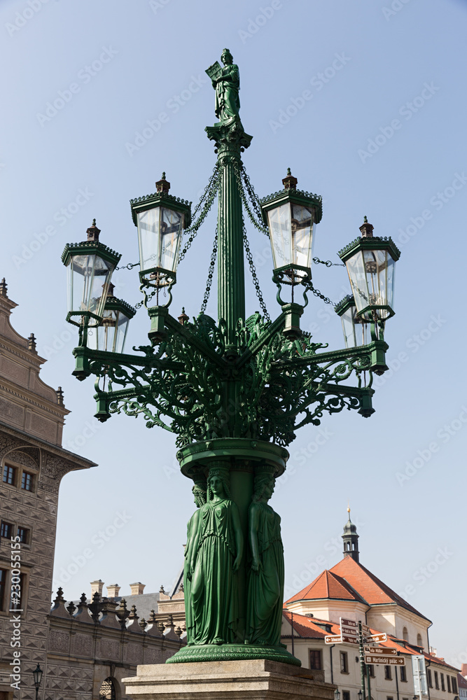 Fototapeta premium Farola en Praga