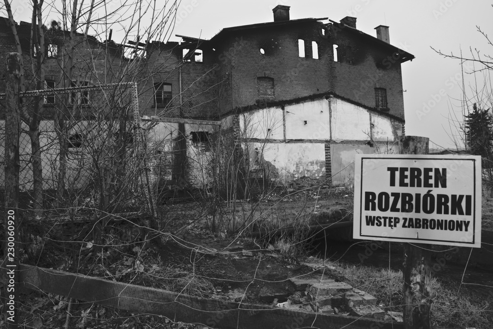 Fototapeta premium Budynek do rozbiórki