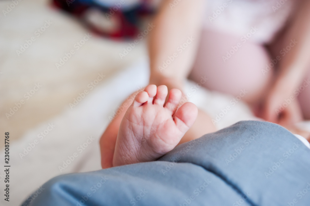 Newborn hands and legs Newborn hands and legs
