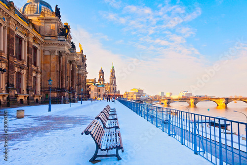 Dresden im Winter, Deutschland photo