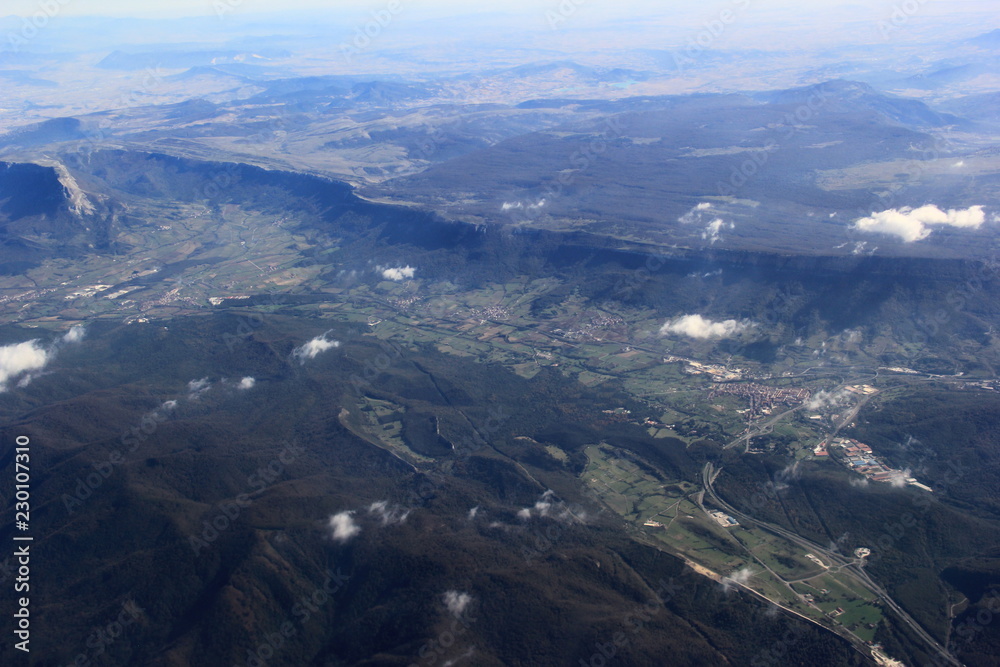 Gebirgsketten im Baskenland, Luftbild