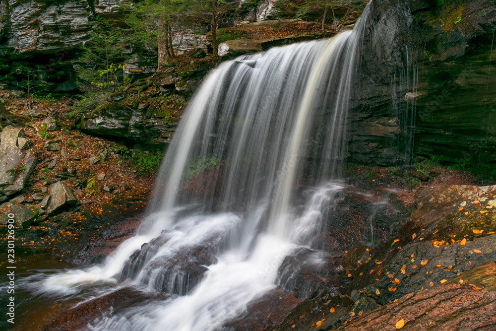 Fototapeta premium Mountain Waterfalls