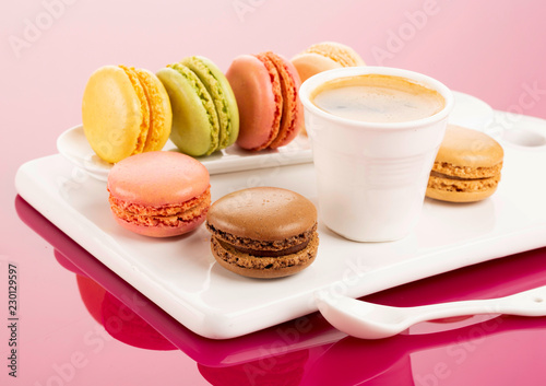 Fototapeta Naklejka Na Ścianę i Meble -  Macarons et café
