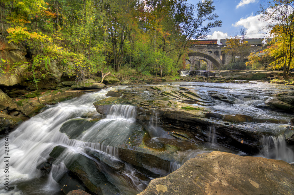 Fototapeta premium Beautiful Berea Falls In Autumn