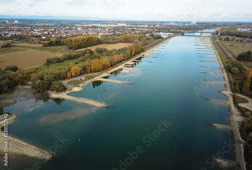 Luftbild: Rekord Niedrigwasser - Rhein bei Wörth © familie-eisenlohr.de