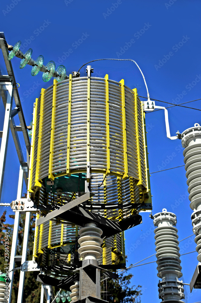 High-frequency minelayer. An element of high-frequency communication channel is on phase send-offs and ropes of air-tracks of electricity transmission High-frequency minelayer. An element of high-frequency communication channel is on phase send-offs and ropes of air-tracks of electricity transmission