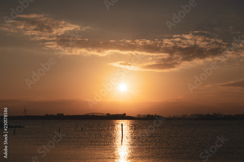 (東京都ｰ湾岸風景)臨海公園から望むゲートブリッジ側夕景６