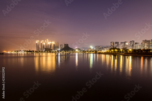 Nightscape of Shenzhen Bay Park City © 远华 丘