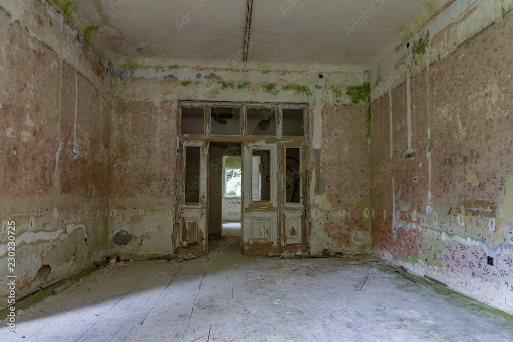 Obraz premium Lost Places Sanatorium