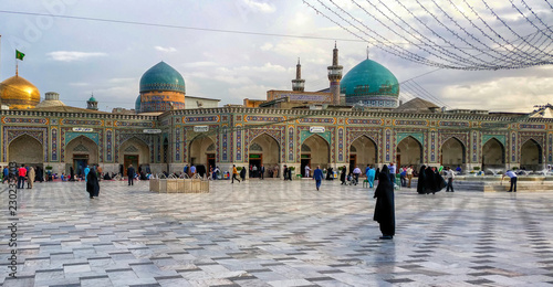 Quadro em tela Around the Shrine complex. Haram e Razavi. Mashhad. Iran.
