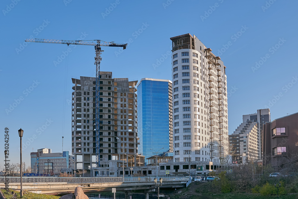 Obraz premium kilka wysokich budynków