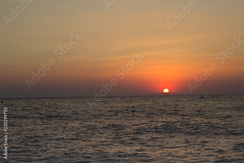 Zachód słońca nad morzem  © Jan